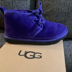 UGG purple and black size 6